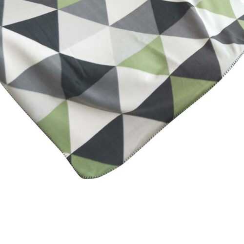 Fleecová deka cl1807004 trojúhelníky šedá-zelený 170x220 BAUMAX