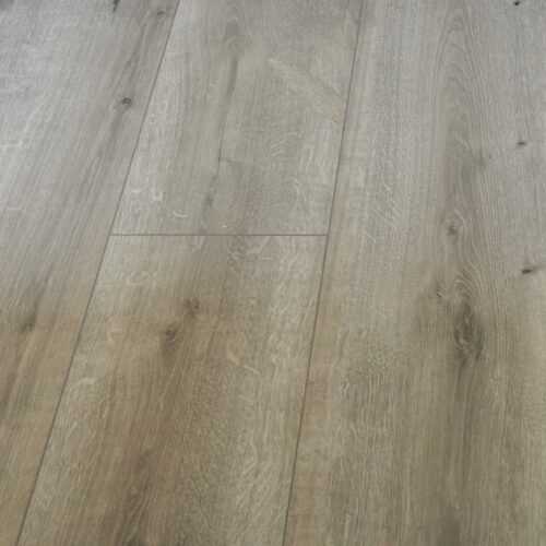 Vzorek laminátová podlaha Dub Halifax 8mm AC4 Parquet Mercado 4558 SWISS KRONO